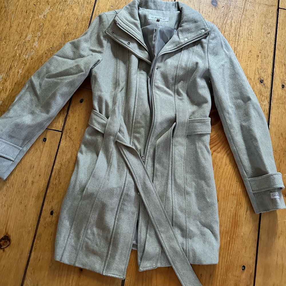 Calvin Klein size 4 light grey jacket - mid length